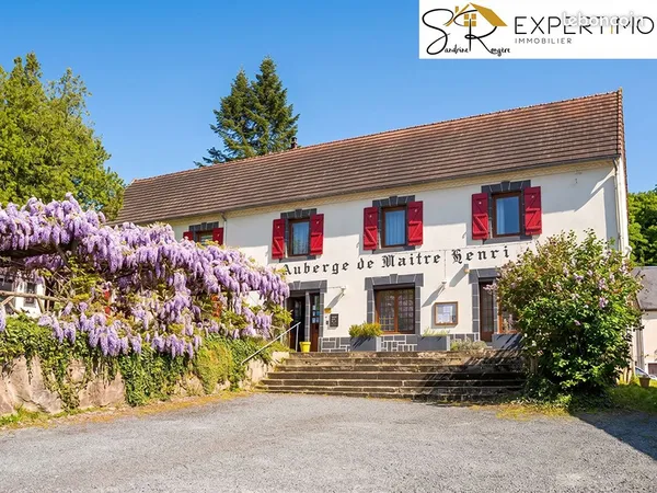 Propriété 14 pièces 254 m²