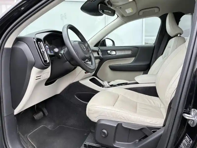 Volvo Xc40 t4 recharge 129+82 ch dct7 — photo 15