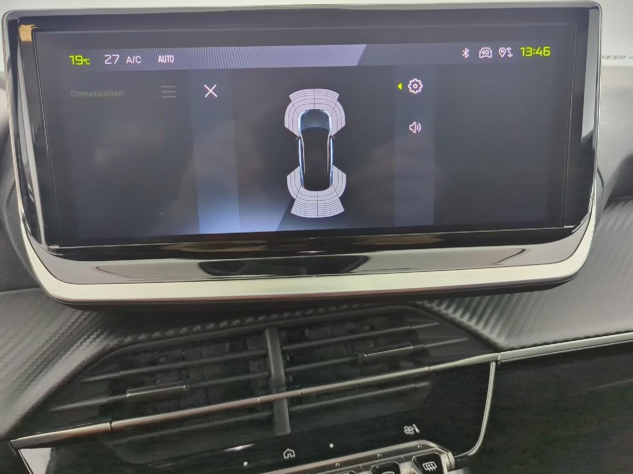 Peugeot 2008 hybrid 145 ch e-dcs6 allure — photo 17