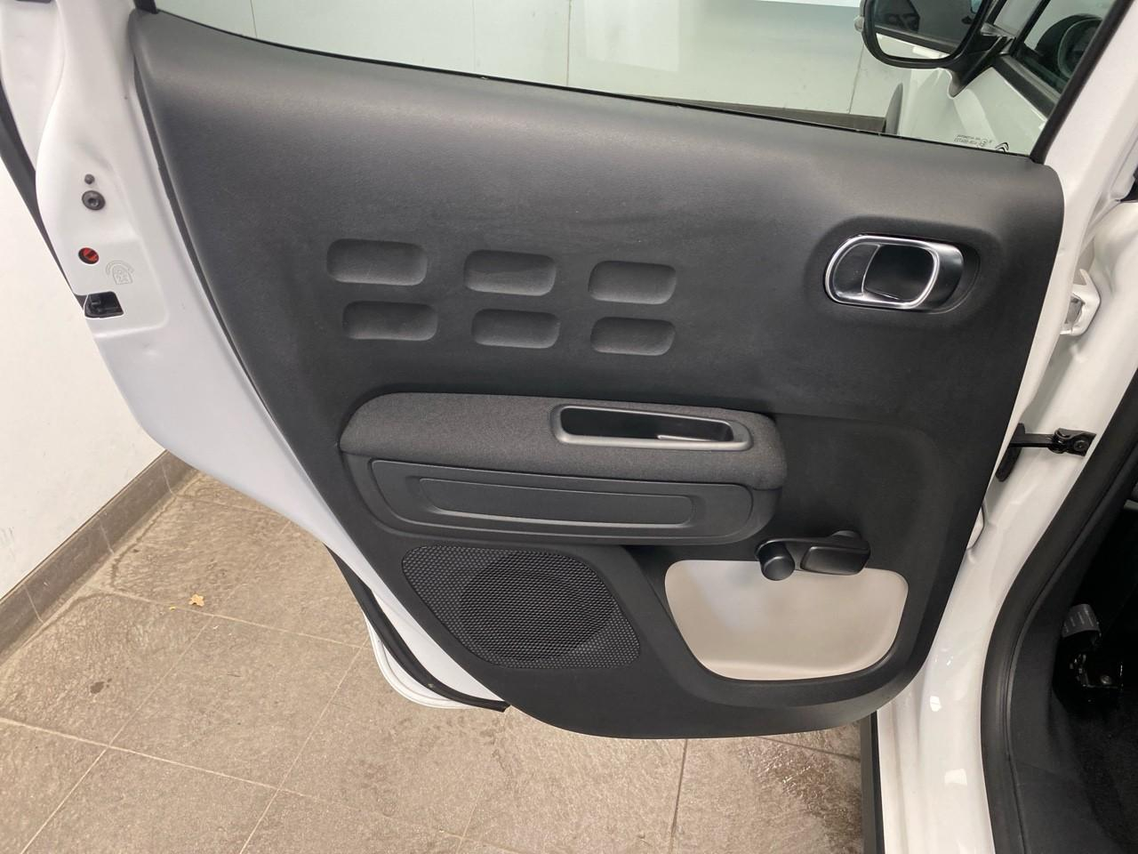 Citroën C3 puretech 83 ch bvm5 max — photo 21
