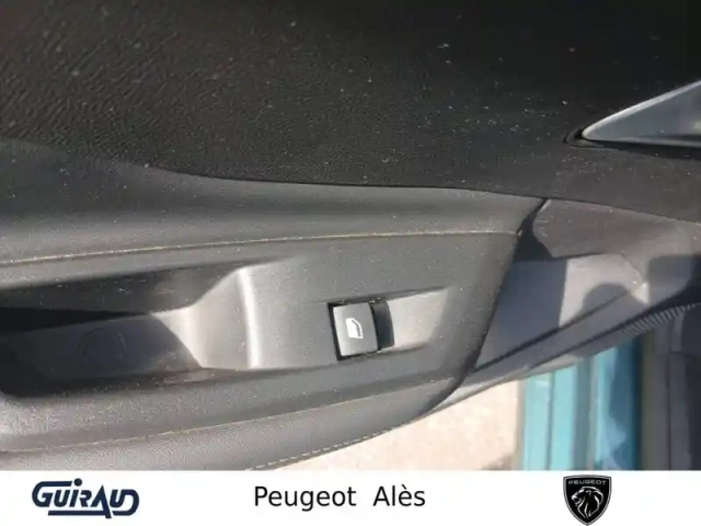 Peugeot 308 sw phev 180 e-eat8 — photo 14