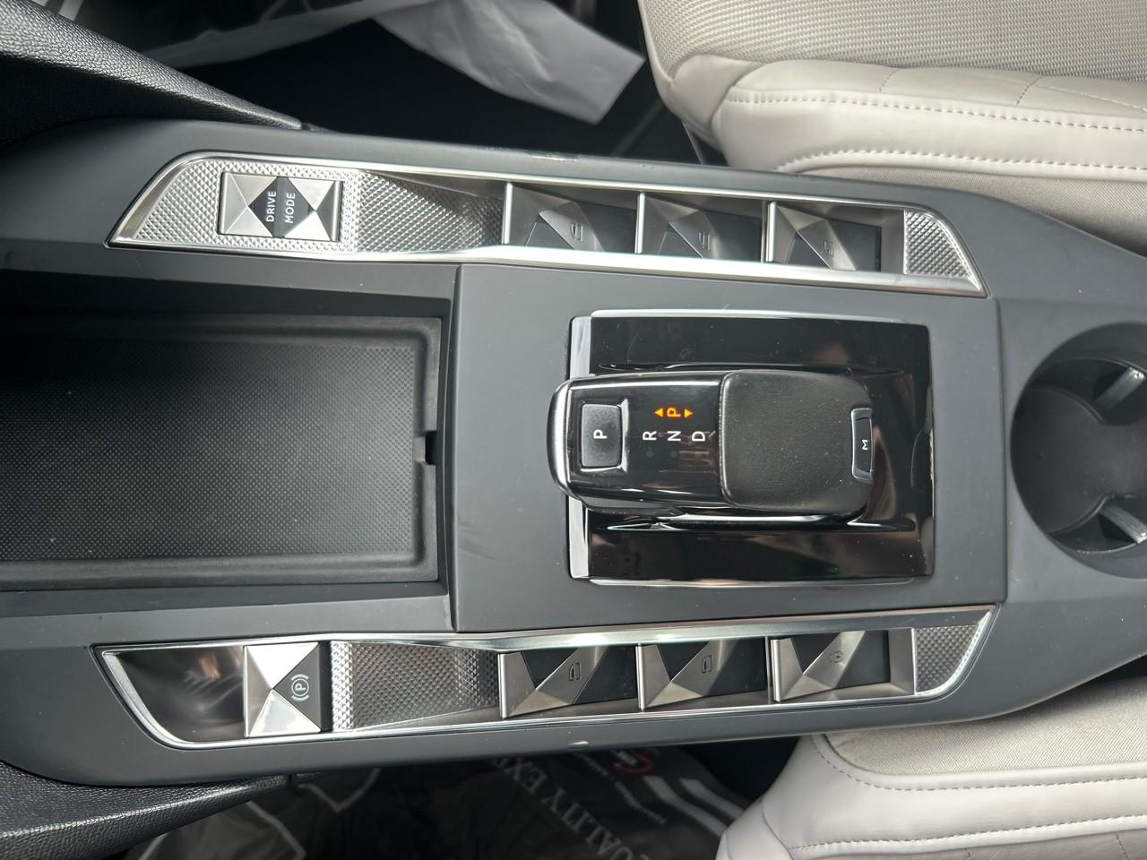 Ds Ds 3 crossback puretech 155ch grand chic automatique — photo 23
