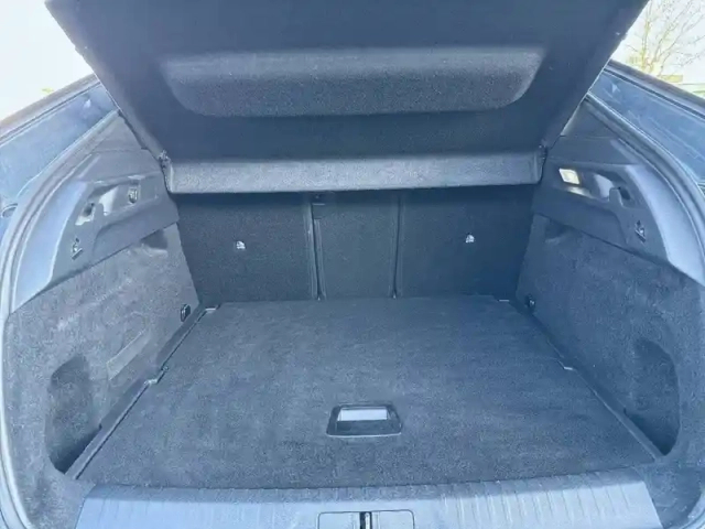 Peugeot 3008 hybrid 136 e-dcs6 — photo 6