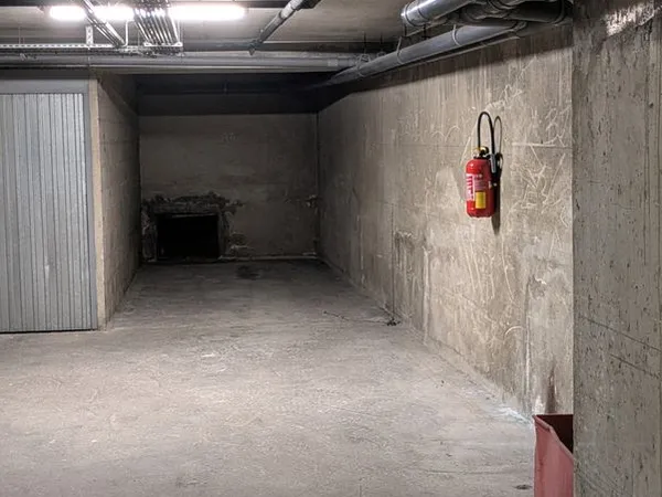 Parking 75020