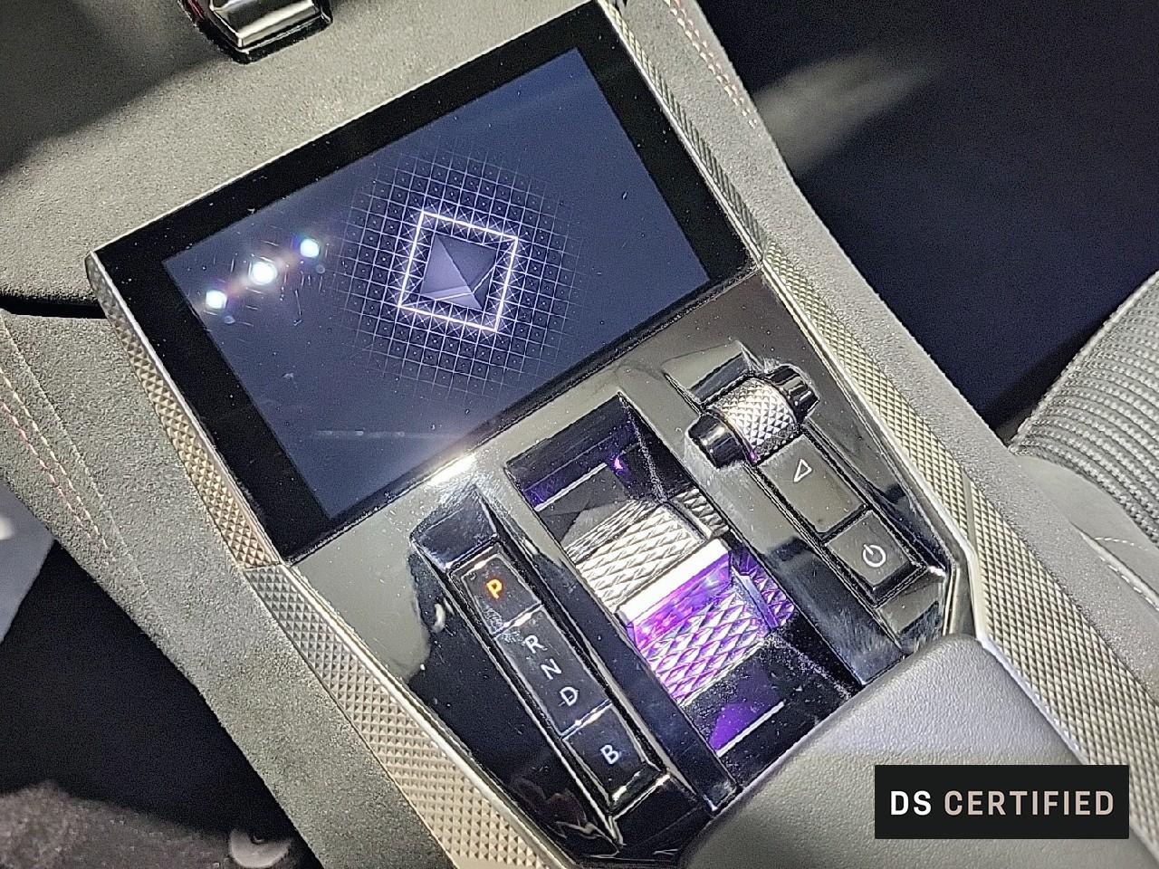 Ds Ds 4 hybride e-tense 225 eat8 performance line+ — photo 17