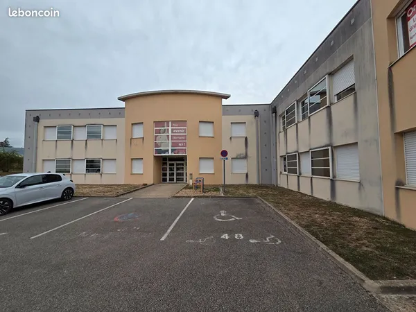 Bureaux 233 m² NEVERS