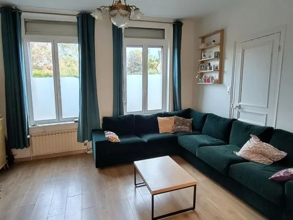 🌟 Maison 1930 de 142m2, 4 chambres + 1 bureau, située rue Etienne Dolet à Hellemmes, spacieuse, lumi