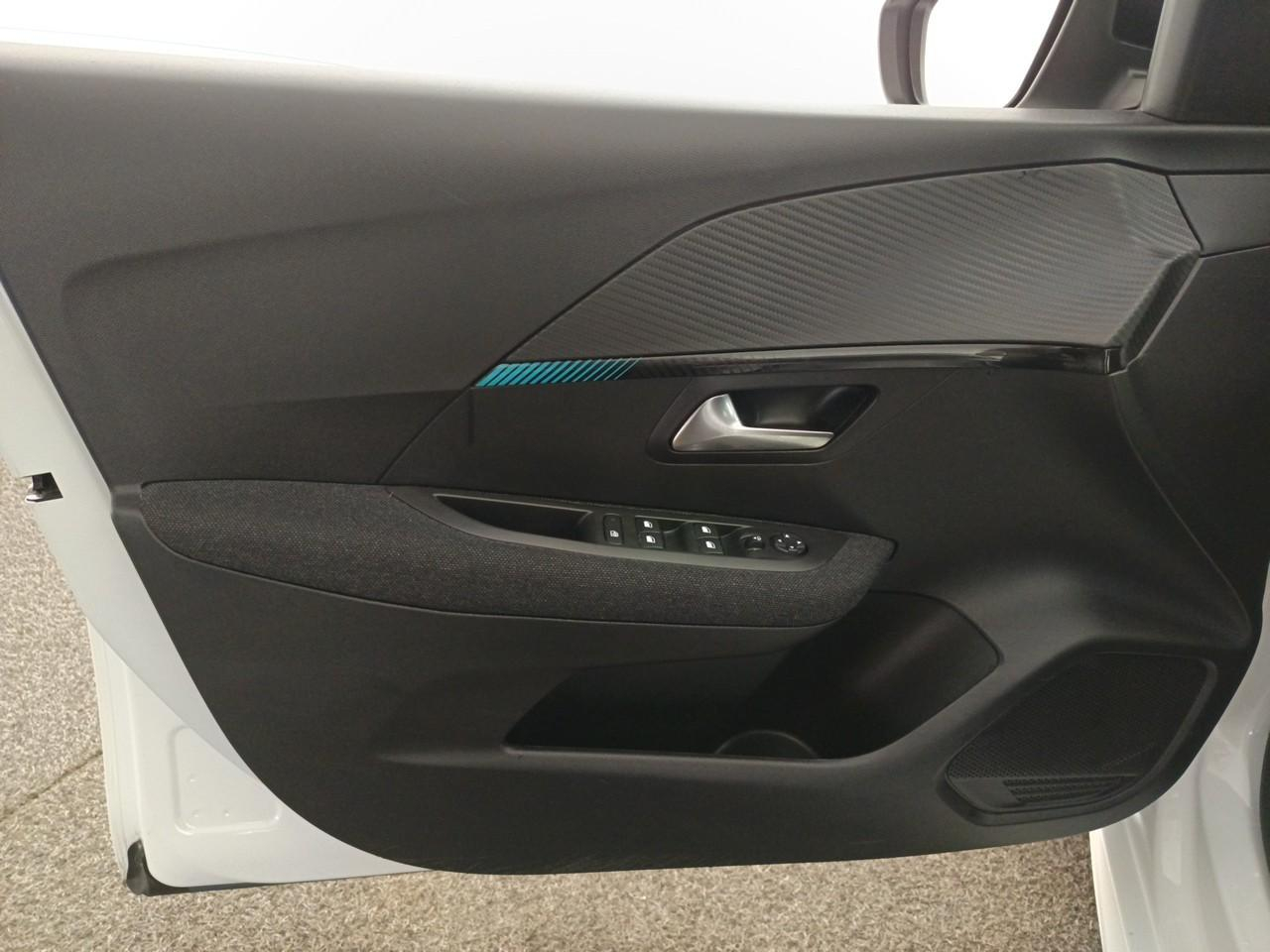 Peugeot 208 puretech 100 s&s bvm6 style — photo 19