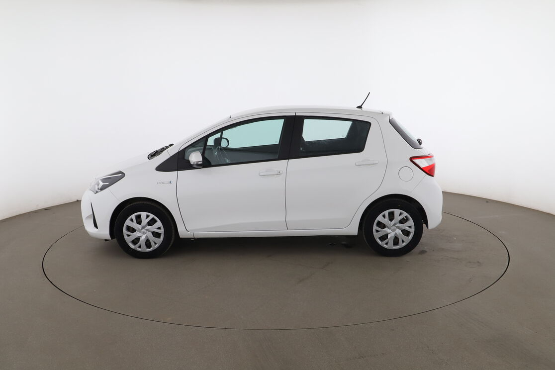 Toyota Yaris 1.5 Hybrid France — photo 2