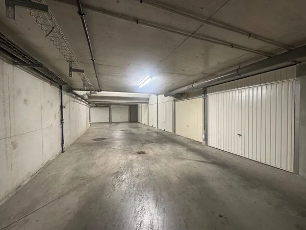 Parking/box 14 m²