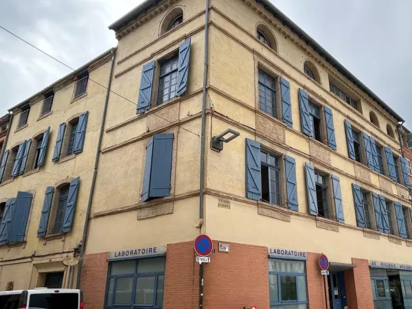 Bureau 66 m²