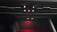 Volkswagen Golf 1.5 eTSI OPF 150ch R-Line DSG7 — photo 26