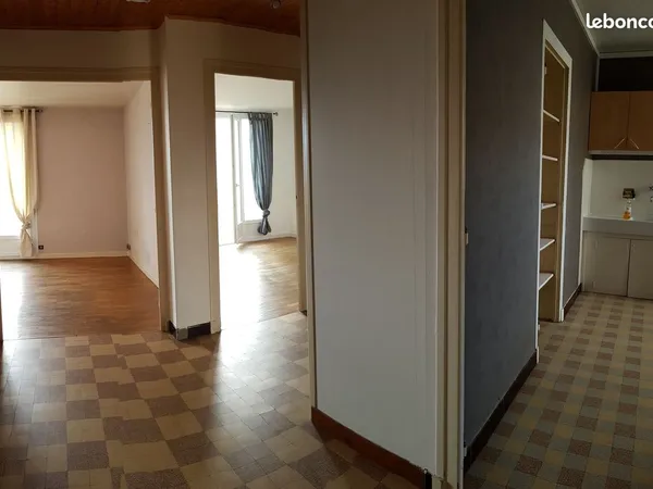 2 Pièces 54 m² Dernier Etage . Grenoble 38100 Quartier Eaux Claires - Vallier - Catane