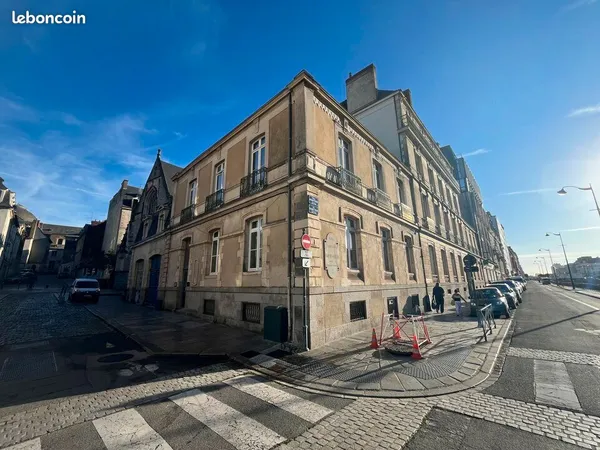 Bureaux 85 m² RENNES