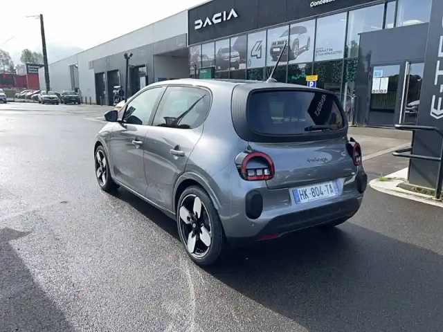 Renault Twingo e-tech electrique 80 ch autonomie urbaine — photo 4