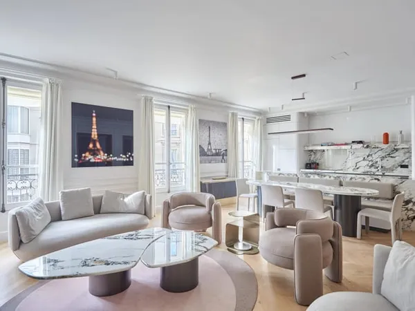 Paris VIIIe - Avenue Montaigne