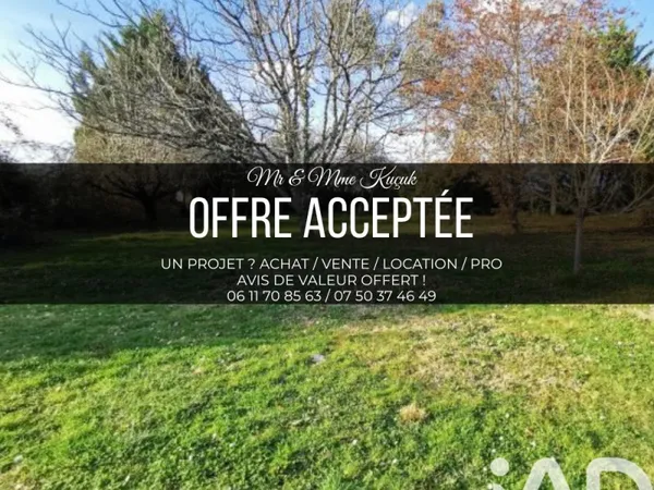 Terrain 938 m²