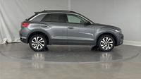 Volkswagen T-Roc 2.0 TDI 150ch Active DSG7 — photo 4