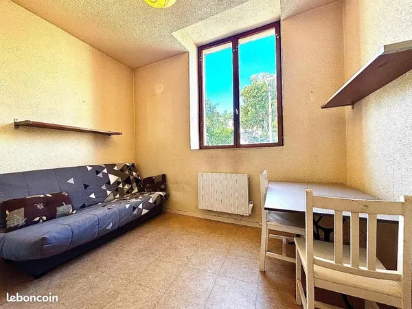 Studio 1 pièce 16 m²