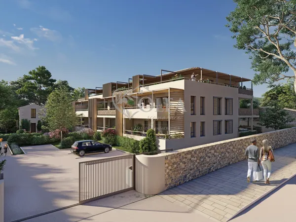 Appartement T4 centre ville Uzes 78m² avec terrasse