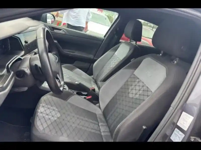 Volkswagen Taigo suv 1.5 tsi 150ch r-line dsg7 gris clair — photo 10