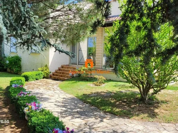 Maison 5 pièces 112 m²