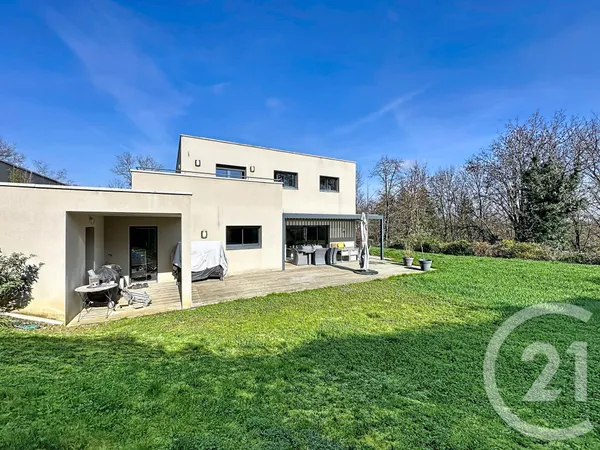 Maison 8 pièces 200 m²