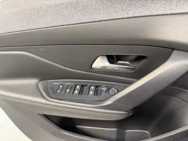Peugeot 308 1.5 bluehdi 130ch s&amp;s allure pack eat8 — photo 12