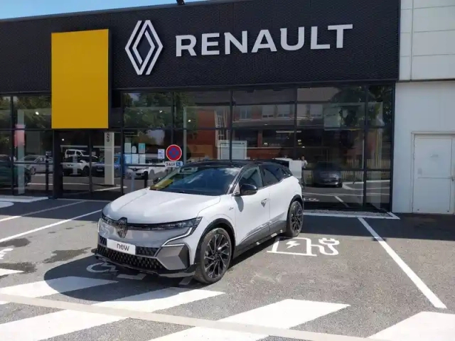 Renault Megane e-tech 220 ch autonomie confort — photo 13