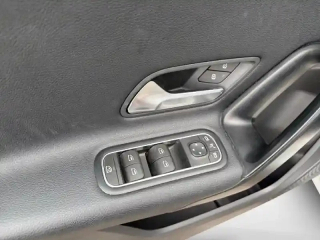 Mercedes Classe A 180 136ch style line — photo 15