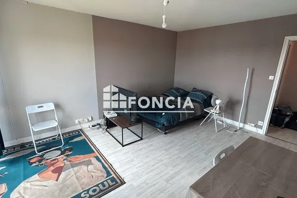 Studio 1 pièce 30 m²