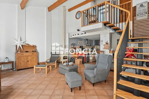 Maison 8 pièces 200 m²