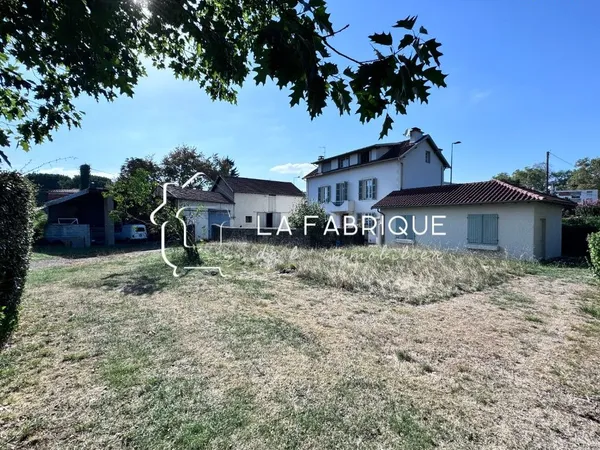 Maison 8 pièces 195 m²