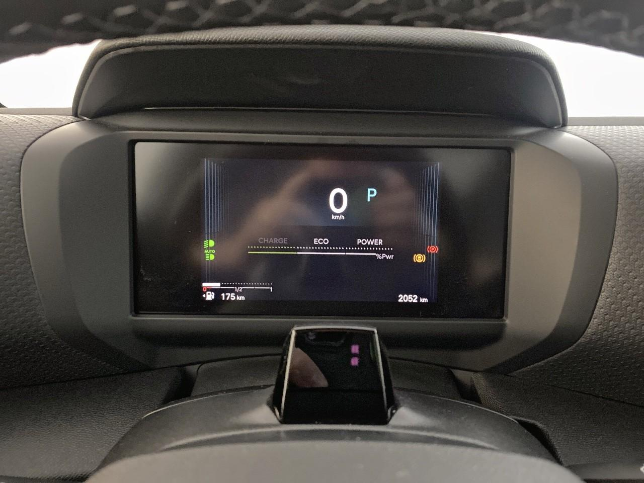 Citroën C4 X hybride 145 ch e-dcs6 max — photo 13