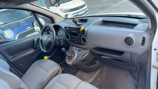 Citroen Berlingo VU 1.6 BlueHDi 100 - Confort – 2016 – 161082 km – Diesel – Boîte Manuelle — photo 16