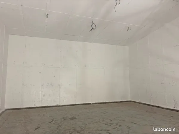 Entrepôt 115m2