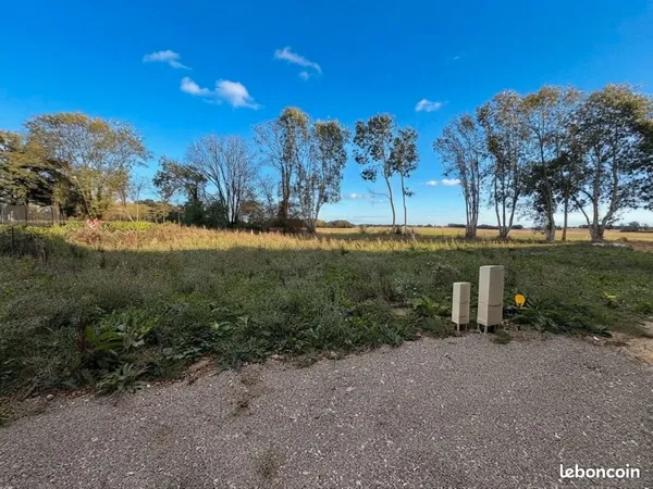 Terrain 903 m² Cravent