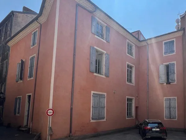 Stationnement Location Annonay 29€