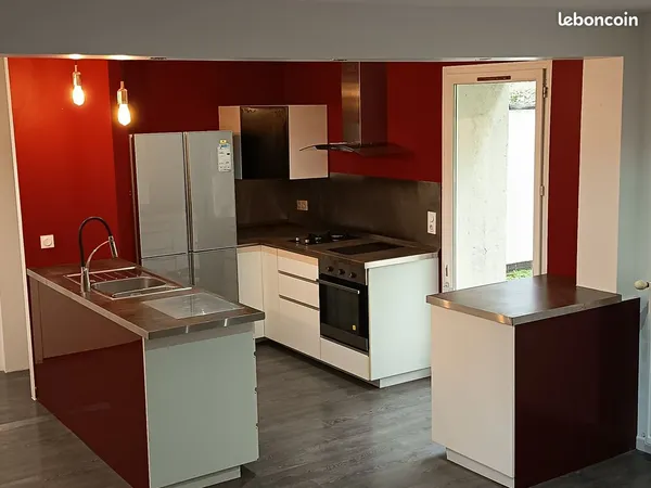 Duplex 90 m² avec terrasse et vue sur l'église, tout à pied, Chartreuse