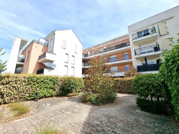 LA ROCHETTE CENTRE VILLE - APPARTEMENT 2 PIECES - 1 CHAMBRE