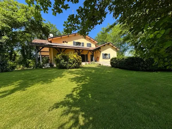 Maison 8 pièces 177 m²