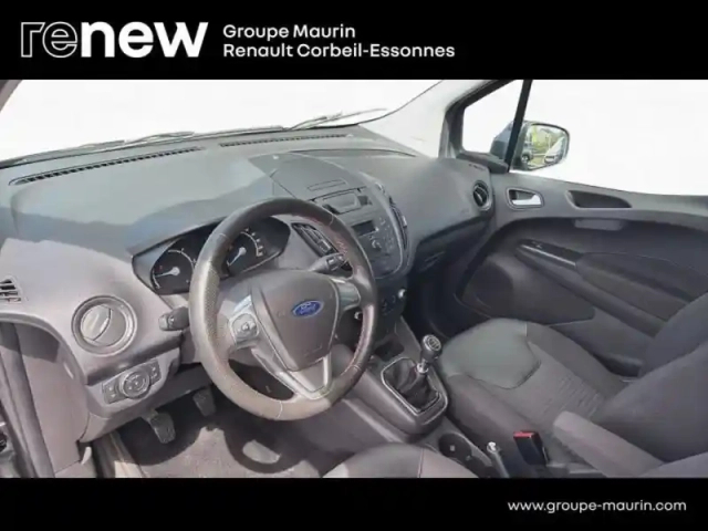 Ford Tourneo Courier 1.5 tdci 100ch sport — photo 10