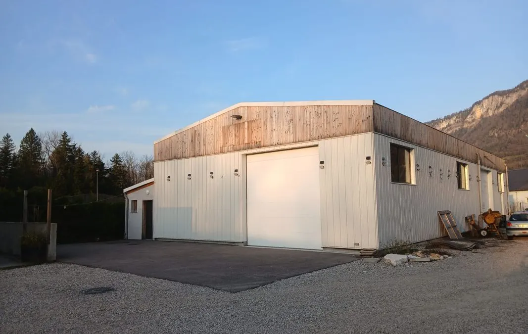 Photo 1