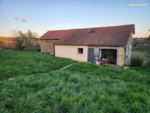 Maison individuelle - 2 chrs - jardin