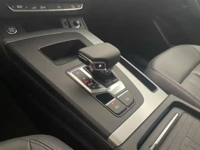 Audi Q5 50 tfsi e 299ch business executive quattro s tronic 7 — photo 13