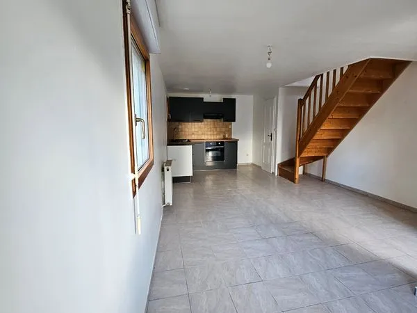 Maison 50 m2 en plein centre de LANDIVISIAU