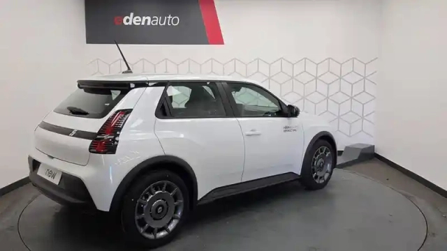 Renault 5 renault  e-tech electrique 120 ch autonomie urbaine — photo 5