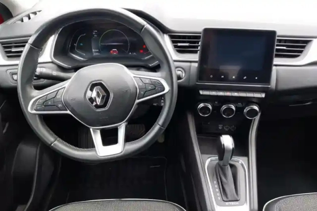 Renault Captur e-tech 145 - 21 — photo 9