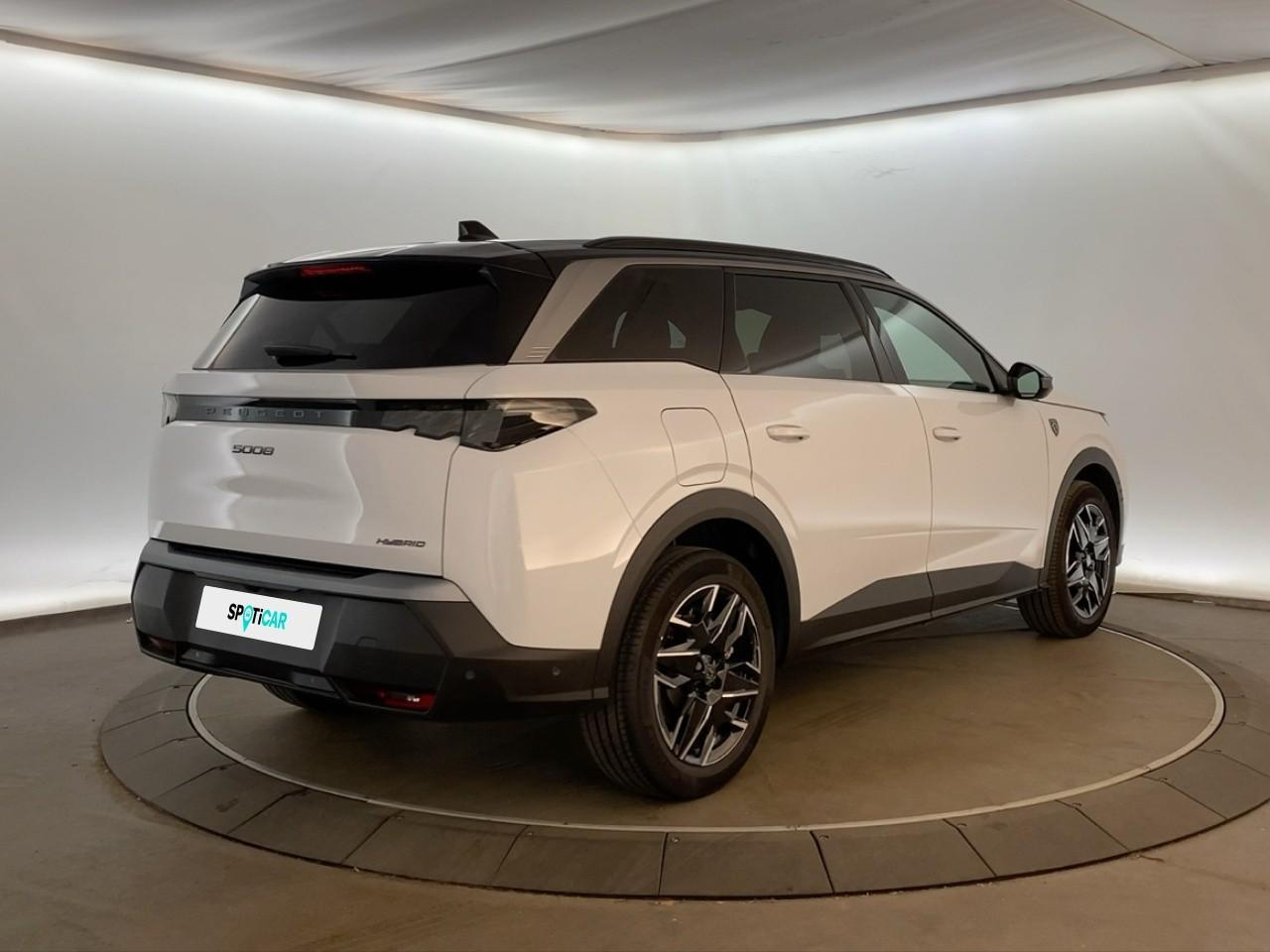 Peugeot 5008 hybrid 145 ch e-dcs6 gt — photo 7