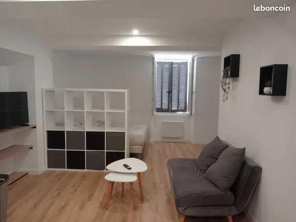 Studio meublé rénové carnoules